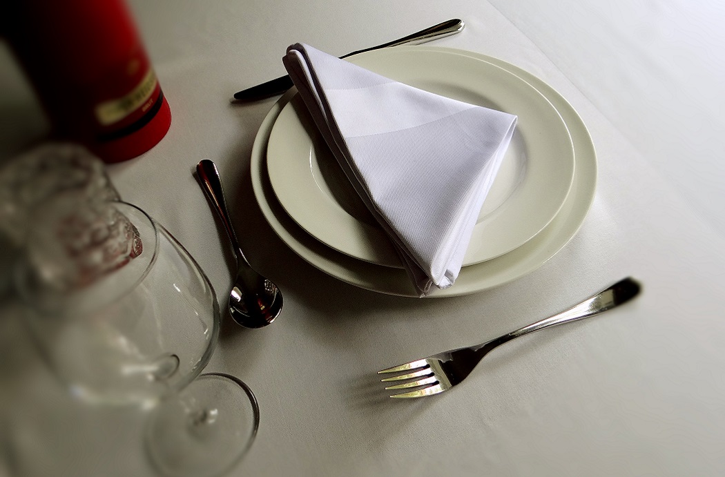 Glass - Chinaware - Cutlery - Kitchen equipment - Table and Chairs - Table linen